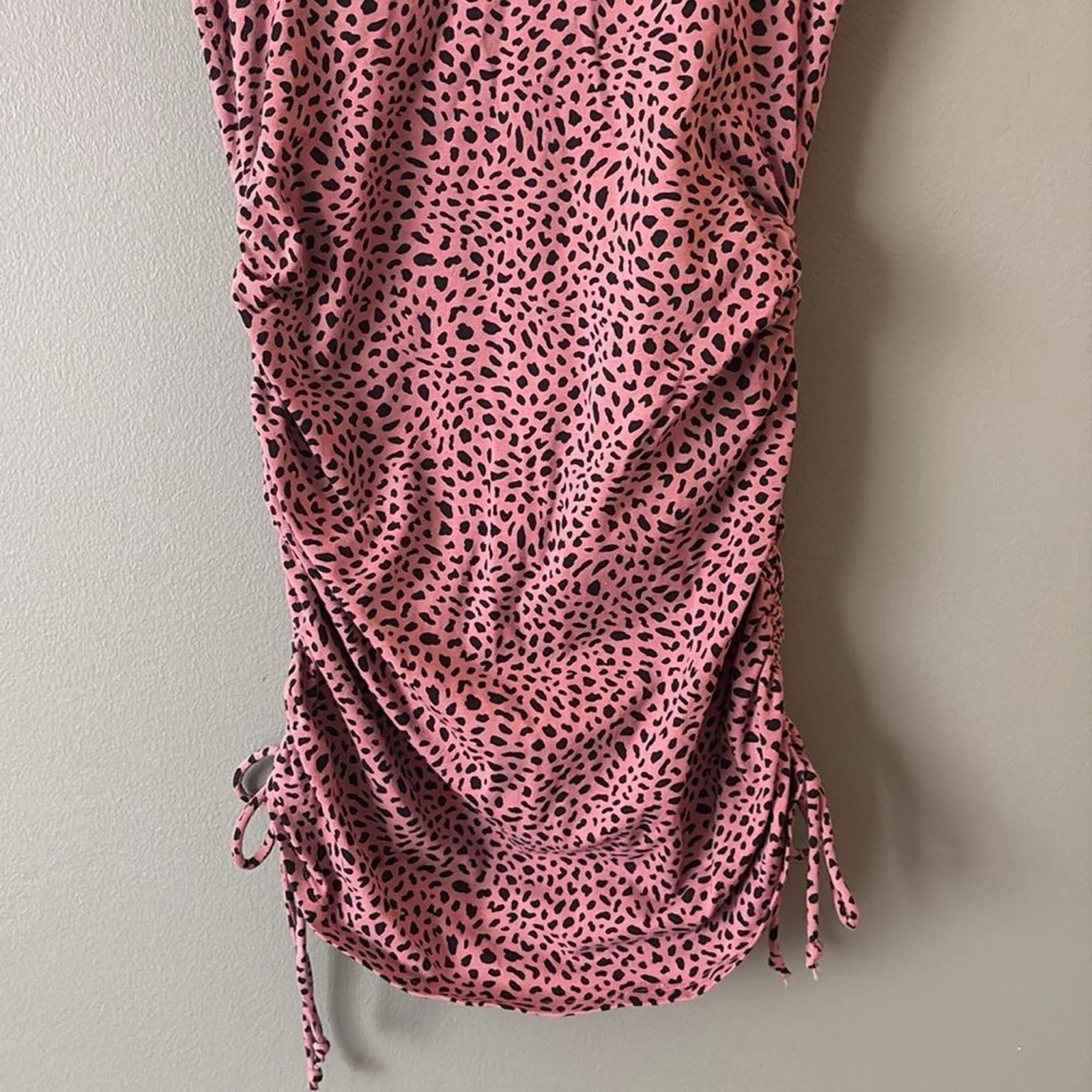 UNDERCOVER Mini abito Victoria's Secret ROSA stampa leopardata bodycon ruches cravatta lati taglia S