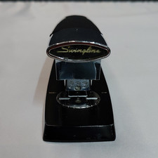 Swingline 333 Standard Desk Stapler, Black/Chrome, Uses 4 Staples