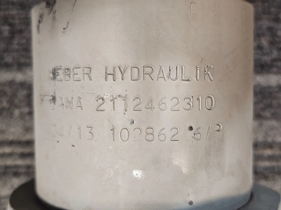 Cilindro Weber Hydraulik Dana Spicer 211.24.623.10 3.47'' OD x 24"" retraído Foto 4 de 4