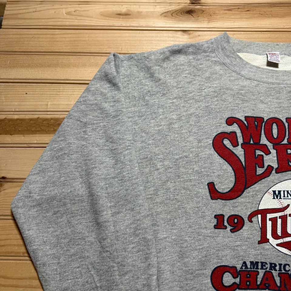 Vintage 1987 Minnesota Twins MLB American League Champions Sweatshirt - Size XL - Image 4 of 4