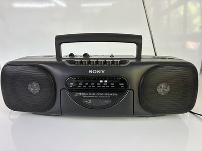 Vintage Sony CFS-B11 AM/FM Radio Boombox - Bad Tape Deck