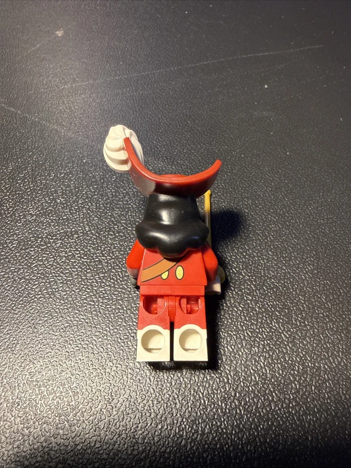 LEGO CAPITÁN GANCHO MINIFIGURA DISNEY SERIE 1 MINIFIGURA COLECCIONABLE 71012 Foto 3 de 4