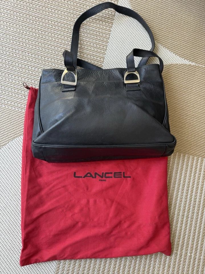 Lancel sac porté épaule cuir noir, fermeture éclair, dust bag - Photo 2/4