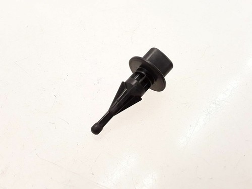 Daihatsu Sirion 2006 1.3 Petrol 64kW Intake air temperature sensor 1704006020 - Picture 4 of 4