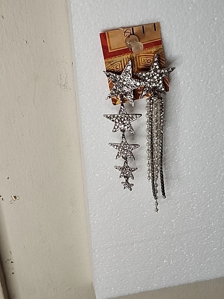 Pendientes colgantes largos con borla y perlas cristales brillantes estrellas pentagramas asimétricos Foto 4 de 4