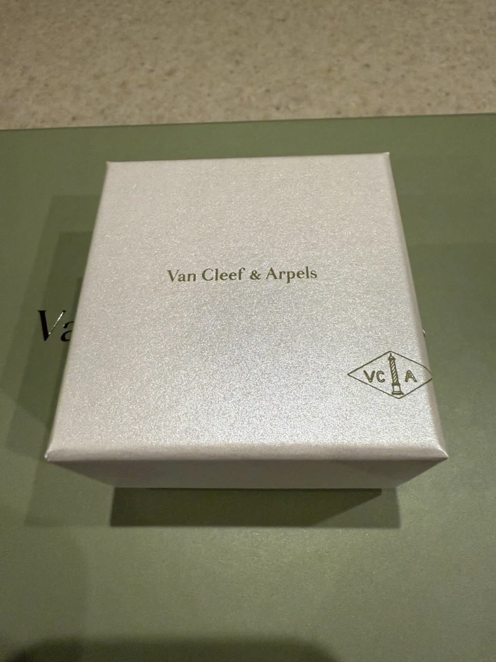 梵克雅宝复古阿罕布拉吊坠项链珍珠母 19.5 英寸 — 第 4/4 张图片