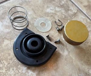 Penn Downrigger - HOLD DOWN KNOB  - Fits all Penn models