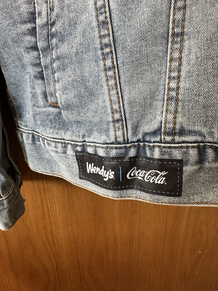 Chaqueta Jean Wendy’s Final Four 2023 NCAA Mujer RARA Talla Grande Dallas Texas Foto 3 de 4