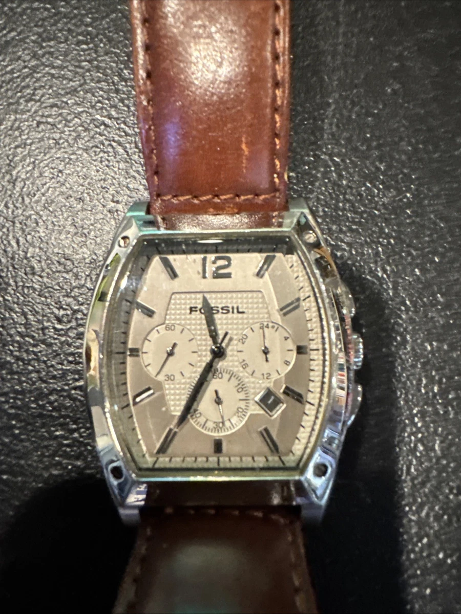 Fossil ladies rectangular silver tone embossed leather watch NEW BATTERY Fossil Rectangle Casual Wristwatches for sale | eBay main image 4