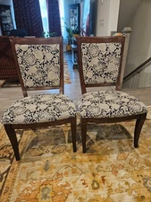 A Pair of Bassett Louis Philippe Beige/Navy Pattern Upholstered Side Chairs