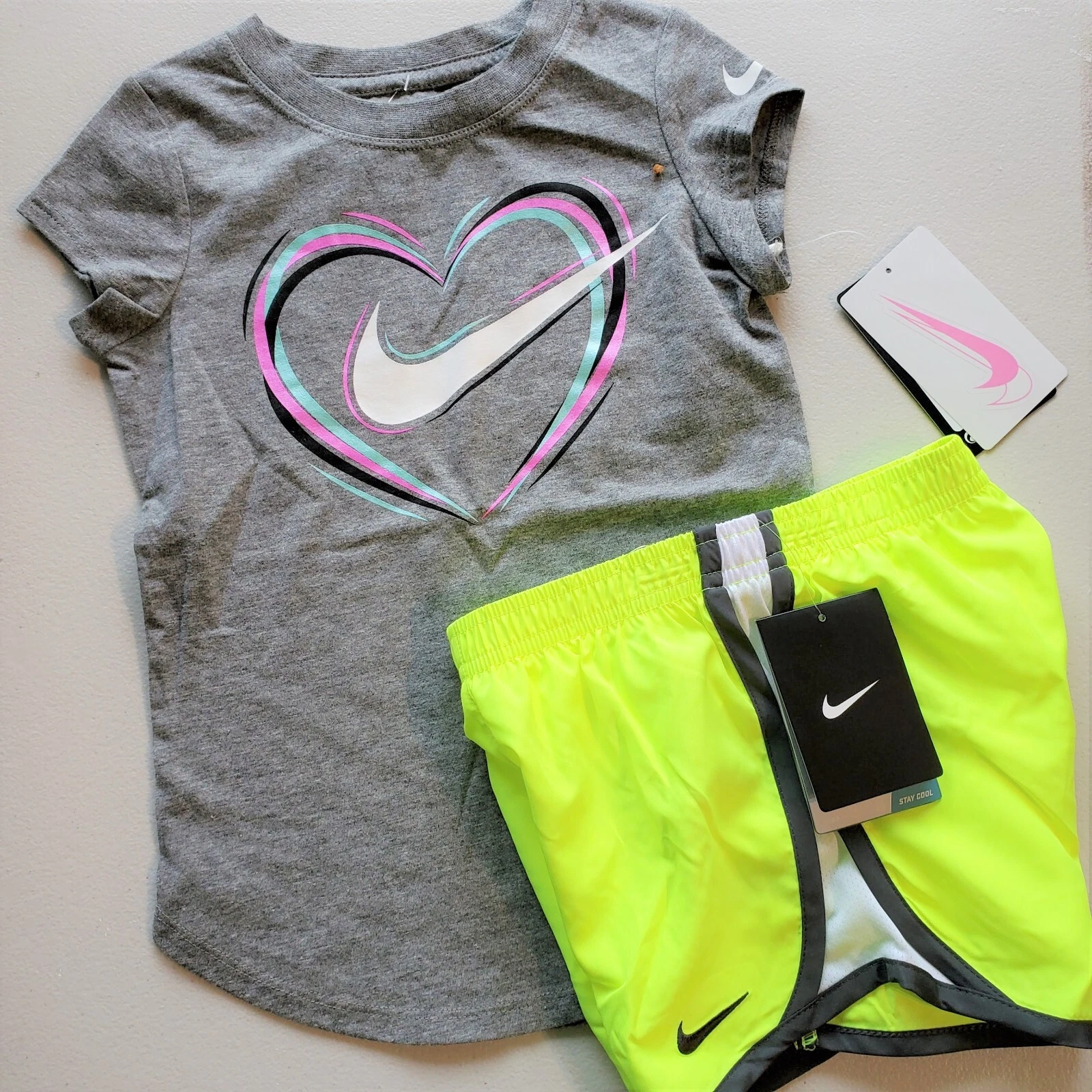 Nike Girls Size 5 Summer Dri-fit Lined Shorts & T-Shirt Gray Heart Yellow NEW