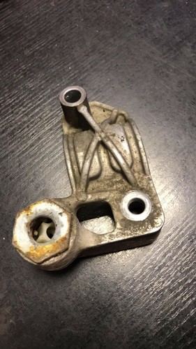 Mercedes-Benz E (W211) Stabilisator Buchse Halter vorne A2113231226