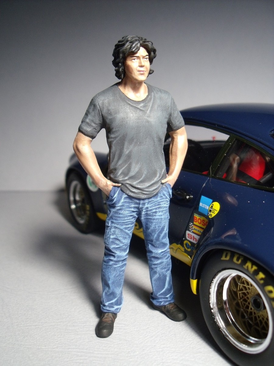 1/18 FIGURE AKIRA NAKAI SAN VROOM UNPAINTED PORSCHE GT SPIRIT