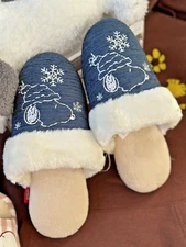 PEANUTS Snoopy Memory Foam Slipper  Sizes 7/8 Japan