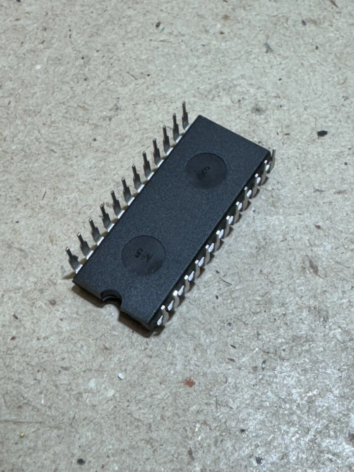 1x NEC µPD8243HC I/O-Expander DIP-24 Vintage IC #AS-N06L - Image 3 of 4