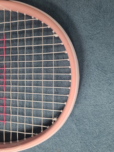 Tennisschläger Wilson Intrigue SE PINK, Griffstärke 2, neu und neu besaitet - Bild 4 von 7