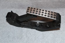 Mercedes-Benz SLK R 170 Fahrpedal elektronisch Gaspedal A 170 300 01 04 Mercedes-Benz SLK R 170 Fahrpedal elektronisch Gaspedal A 170 300 01 04