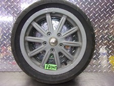 831 A Vespa Piaggio Mp3 400 2007 Oem Front Wheel Bad Tire 831 A Vespa Piaggio Mp3 400 2007 Oem Front Wheel Bad Tire
