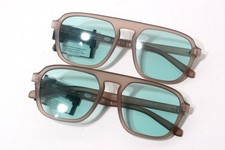 Two Pair Foster Grant SUNGLASSES Blue Tint Beach Style SR1123 23 44 NDE C124