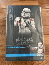 Hot Toys Star Wars Night Trooper Collectible Figure 1 6th Scale TMS121