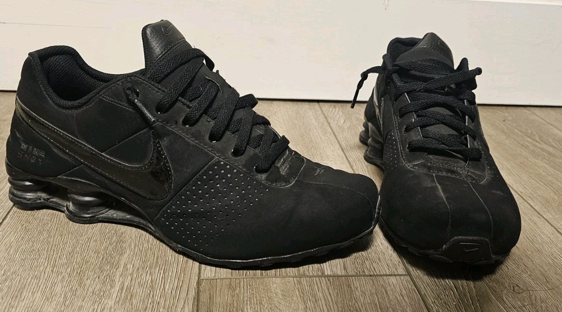 Nike Shox Deliver Turbo Triple Black Athletic Sneakers 317547-034