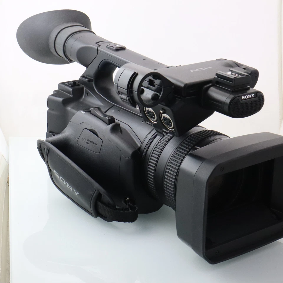 Sony HVR-Z5E - Bild 3 von 4
