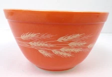 Vintage Pyrex Autumn Harvest Wheat Orange Mixing Bowl 750ML Ovenware #401