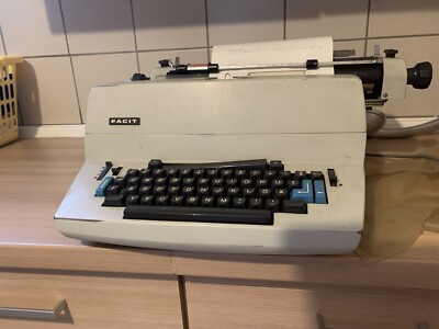 FACIT elektronische Schreibmaschine 