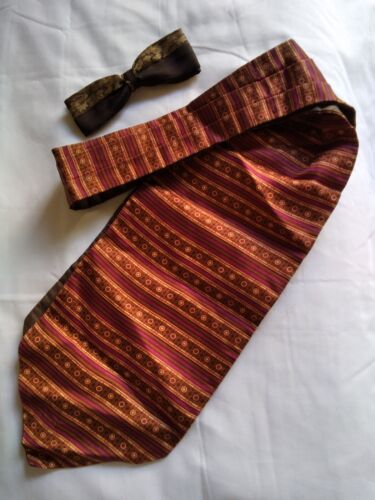 50s 2x Mens Items.The Cravateur French Style Cravat And Dicky Bow Tie UK - Picture 1 of 6