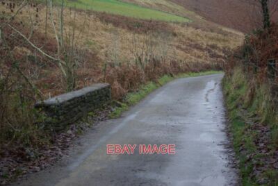 FOTO SPUR ZU ABERTRIDWR DIESE SCHMALE SPUR FOLGT DEM NANT CWMCEFFYL HINUNTER IN RICHTUNG