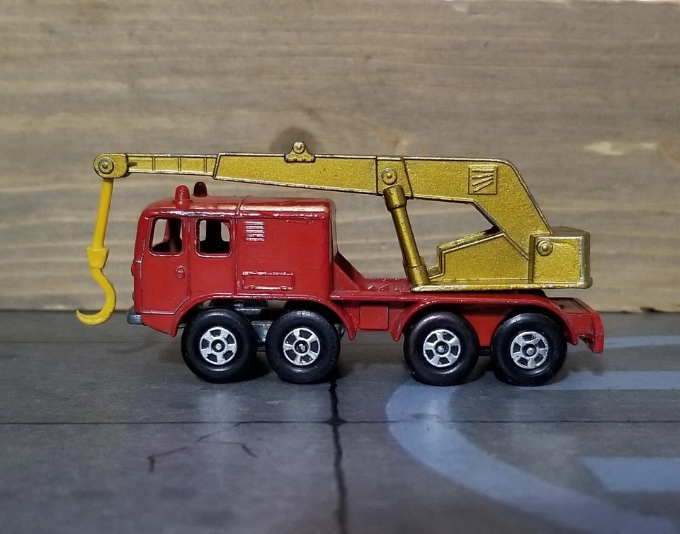 MATCHBOX SUPERFAST N°30C 8 WHEEL CRANE SCALA 1:144 MADE IN ENGLAND 1970 GIOCATO - Immagine 3 di 4
