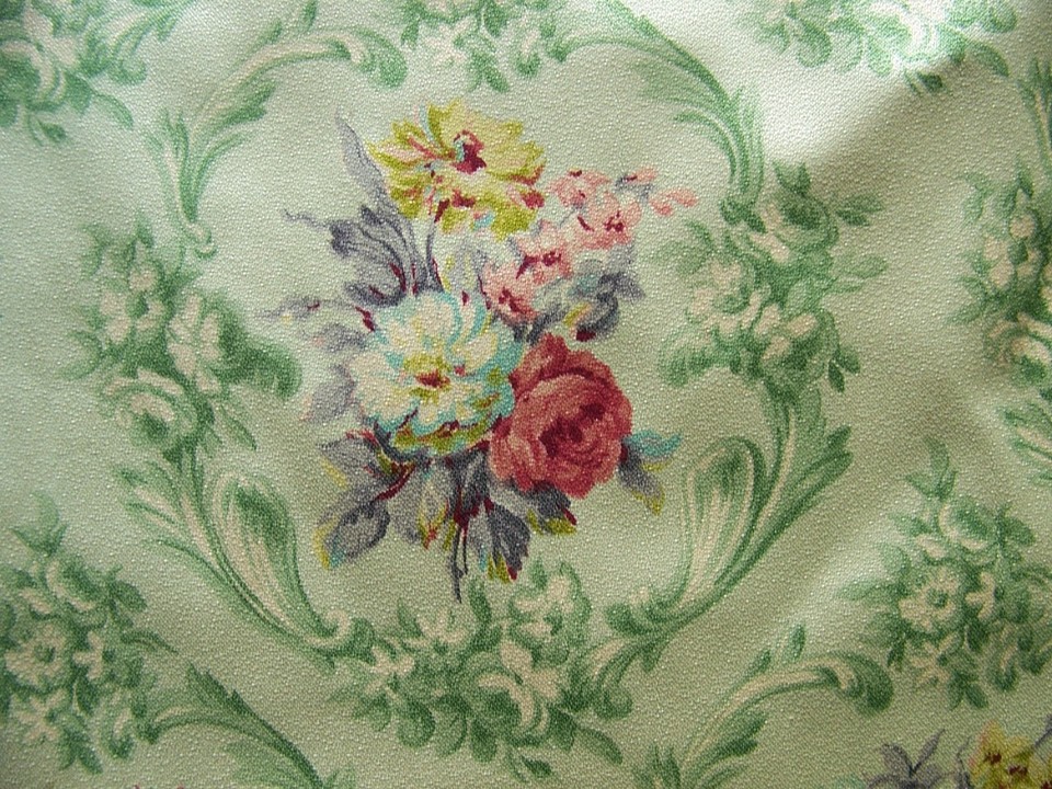 ANCIEN COUPON DE TISSU SOYEUX FLEUR MEDAILLON FLORAL 125 cmx 175 cm ...