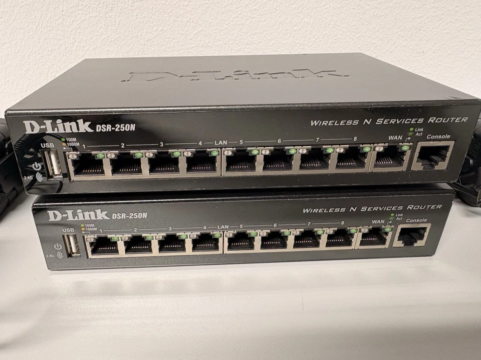2x D-Link DSR-250N Wireless N Services Router – VPN / Gigabit – mit Netzteilen - Bild 2 von 3