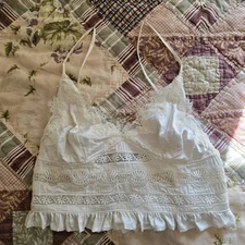Zara Cream Lace Cami Top with Adjustable Straps Size Medium