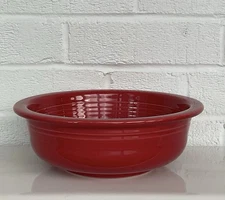 Two Fiesta Ware Classic Rim Serving Bowls 8 1/4 Inch Large 40 OZ  Red & White