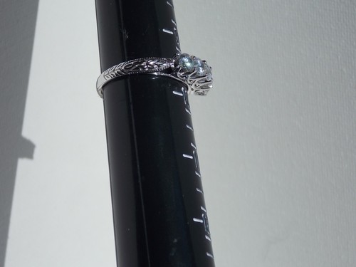 14k White Gold 5 Stone CZ Anniversary Wedding Band Ring Size 10 Weight 4.6 Grams - Picture 8 of 12