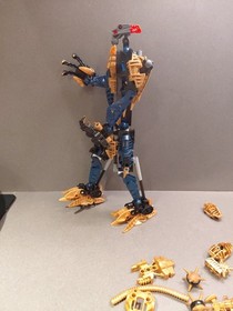 LEGO BIONICLE TITANS 8734 Brutaka Incomplete