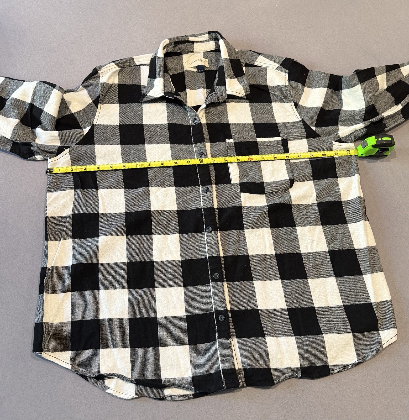 Women’s Universal Thread Flannel Button Down Shir… - image 4