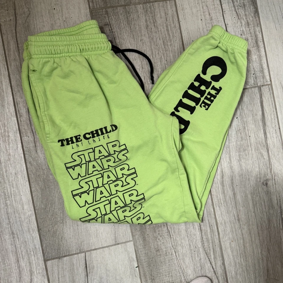 Pantalones Jogger Star Wars "El Niño" Baby Yoda Verde Polar M Foto 4 de 4
