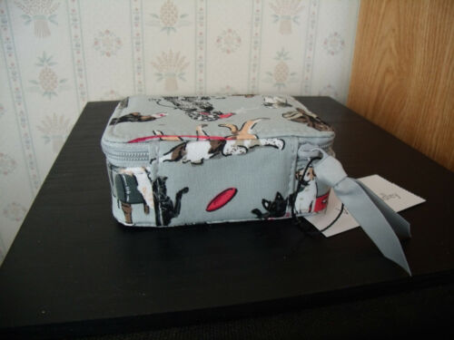 VERA BRADLEY BEST IN SHOW LIMITED EDITION PILL CASE NEW WITH TAGS - Picture 3 of 5