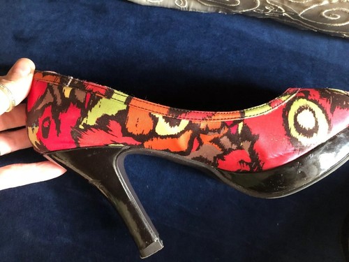 Madden Girl Lynettee Floral Peep Toe 4” High Heel 8.5 Pink, Red Orange Green - Picture 7 of 9