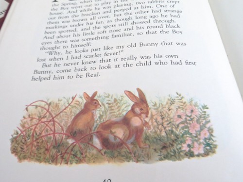 4 Assorted Christmas Books: Christmas Surprises It's Christmas David Velveteen R - Picture 17 of 24