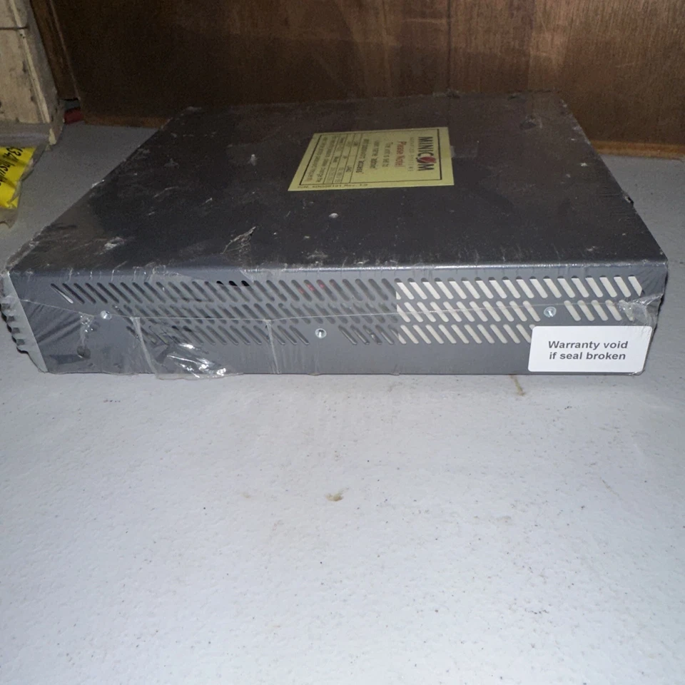 Minicom by Tripplite Smart IP Access 0SU51068 Brand New In Plastic  - Image 3 of 4