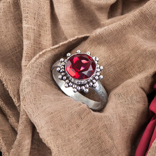 925 Sterling Silver Red Garnet Gemstone Beautiful Handmade Woman Gift Ring