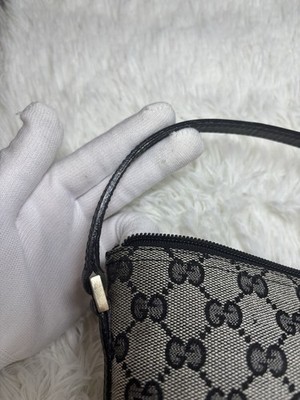 GUCCI GG Canvas Accessory Pouch Hand Bag Black Beige Authentic