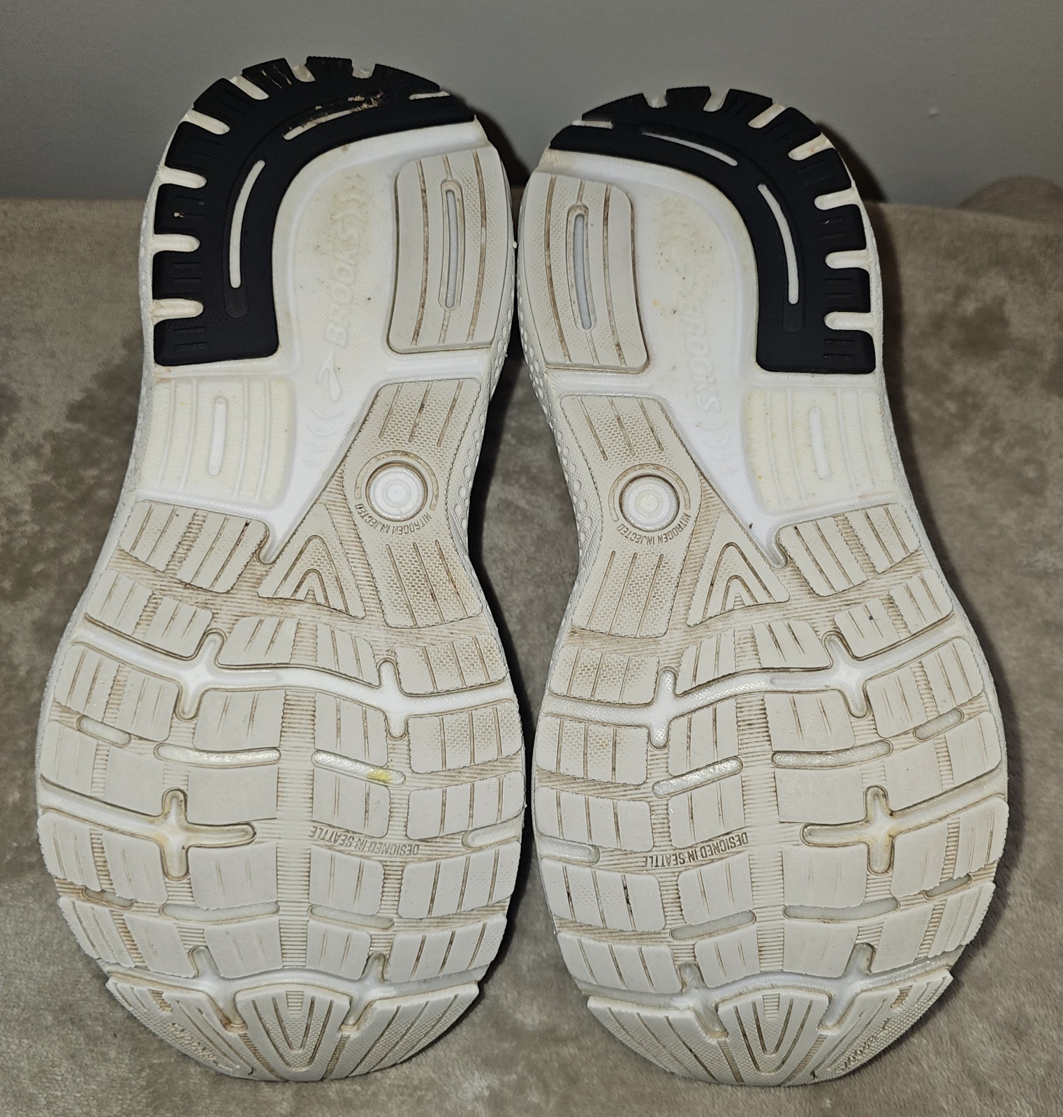 Brooks Ghost 16 Running Shoe Grey / Gargoyle/ Pink Women's Size 7.5 thumbnail 8