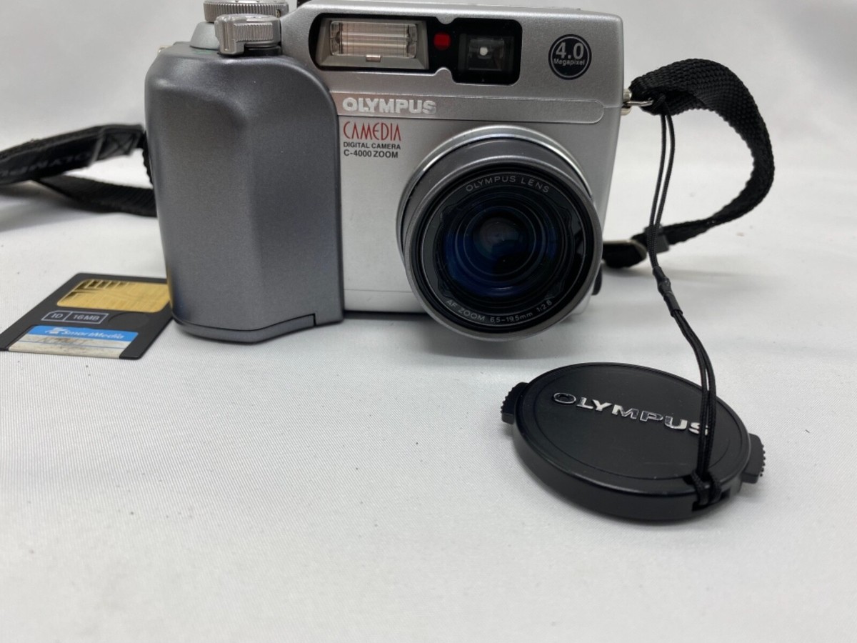 Olympus C-4000 zoom Camedia camera, 3.0 mega pixel, with Olympus C-4000 zoom Camedia camera, 3.0 mega pixel, with