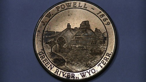 Moneda de recuerdo de medio dólar Green River Wyoming 1969 J Wesley Powell - Imagen 9 de 17