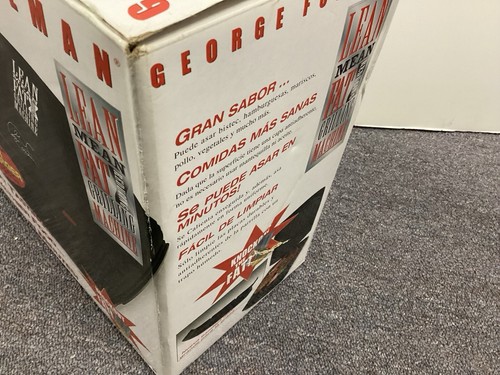 GEORGE FOREMAN NEWEST CHAMP LEAN MEAN FAT GRILLING MACHINE MODEL GR2B, (GB) - Picture 2 of 10