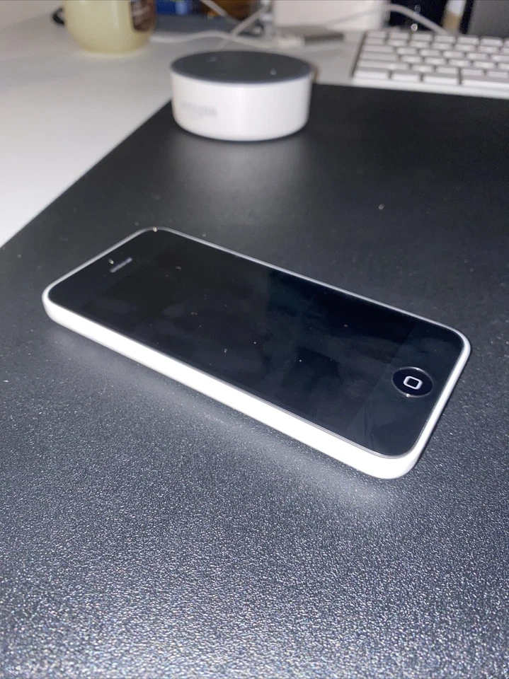 Apple iPhone 5c - 16GB - White  SPRINT (CDMA) - Image 3 of 3